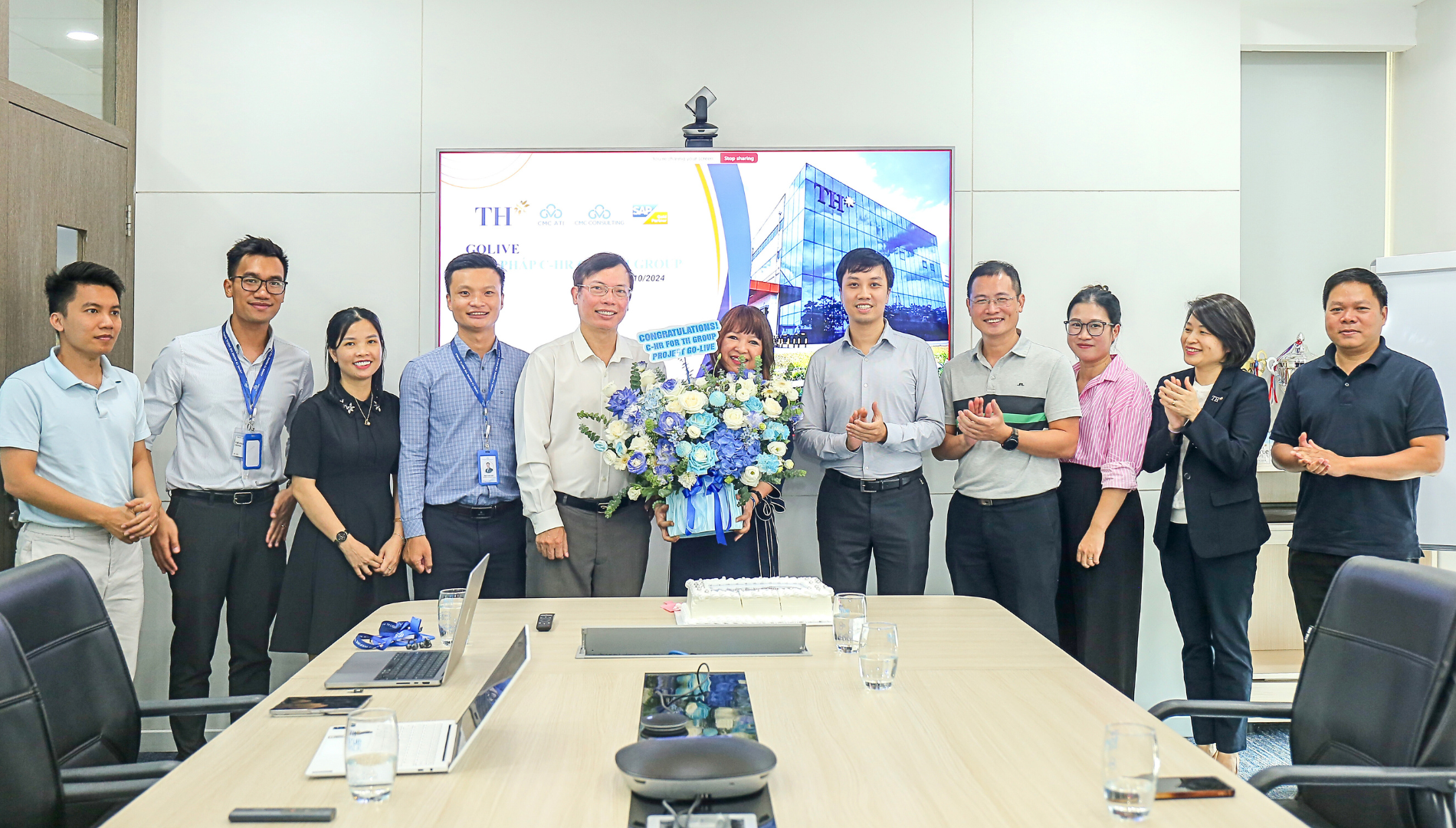 TH Group hợp tác với CMC tiên phong ứng dụng AI vào hệ thống quản lý nhân sự TH Group hợp tác với CMC tiên phong ứng dụng AI vào hệ thống quản lý nhân sự